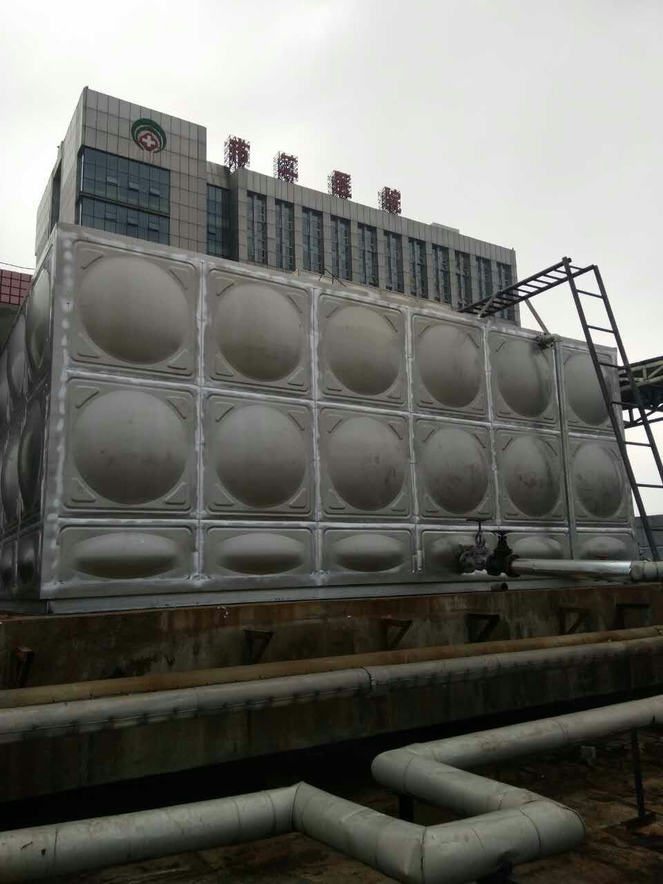 岳陽第二人民醫(yī)院保溫水箱.jpg 岳陽第二人民醫(yī)院保溫水箱.jpg